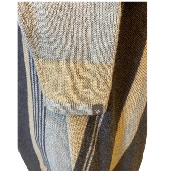 Athleta cardigan sweater wrap with a hood - Picture 2 of 9